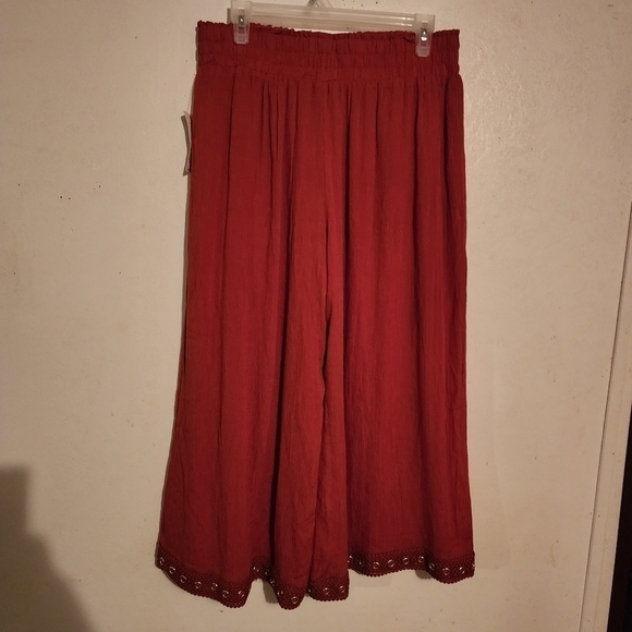 New Directions Wide Leg Boho Capris Gold Accents -Rust Size L NWT - Picture 7 of 13